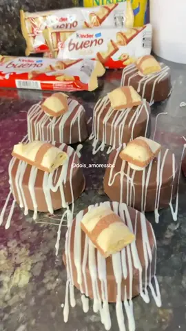 BOMBOM KINDER BUENO🍫✨ Forma Especial SP (3 partes) 3698 - Pão de Mel Pequeno Casca Fina Diâm.: 61,5 mm x Alt.: 24 mm #BWB #BWBembalagens #bombomkinder #3698BWB #formasparachocolate #chocolate #chocolatier 