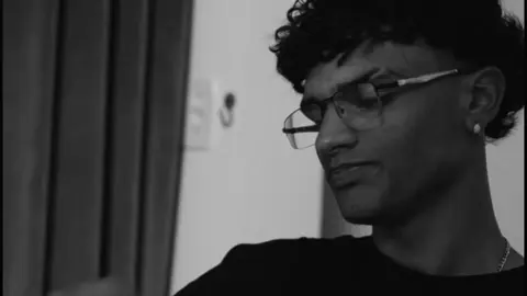 vontade de mandar mensagem mas desisto #termino #mensagem #ex #zackzin 