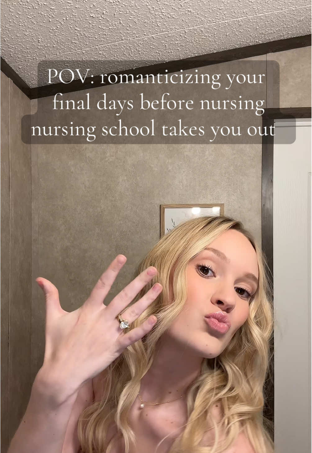 Acting like I’m not about to cry over pharmacology in a week✨🥲👩🏼‍⚕️ #nursingschool #crying #nursingstudent #relatable #pharmacology 