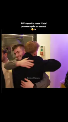ils sont si mignons tout les deux + le sourire de Charles, je fond 😊🥰 .... 👤 @charlesdoreoff @Julien Lieb 🫶🏼✨ #CharlesDore #JulienLieb #StarAcademy #POV #pourtoi 