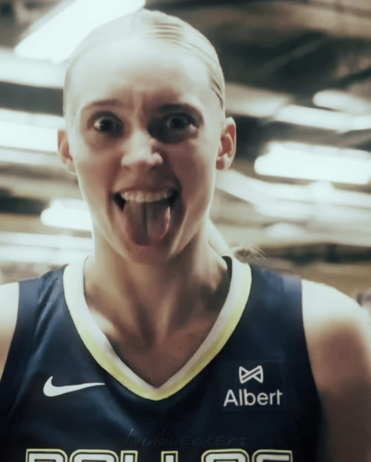 team conrad btw #paigebueckers #paigebueckersedit #wbb #uconn #edit #foryou #basketball #WNBA #dallaswings #foryoupage #uconnwbb #azzifudd rm/ib : @💫 