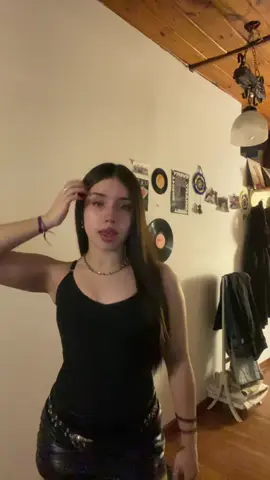 siempre q grabo m hablan😤