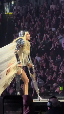 @ladygaga performs paparazzi on crutches!!! #ladygaga #concert #fyp #viral #music #paparazzi 