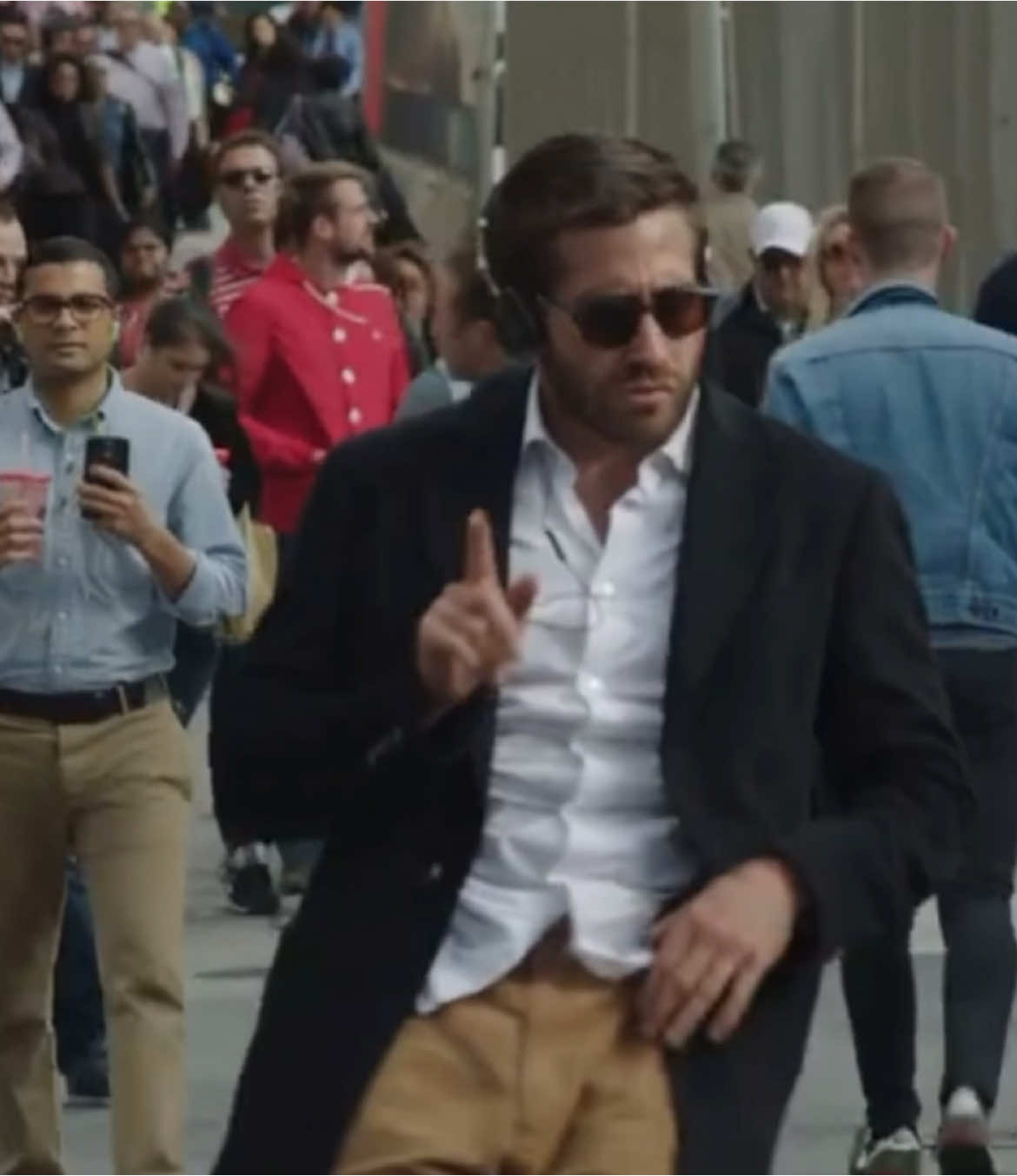 let it happen #tameimpala #demolition #jakegyllenhaal #filmtok #letithappen #fyp #viralvideo #music #lovemusic #dontflop #fy #jakegyllenhaaledit 