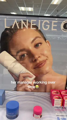 like omg save sum for the models😭 #fyp #sydneysweeney #americaneaglejeans #trending #viral #fypシ #xyzbca 