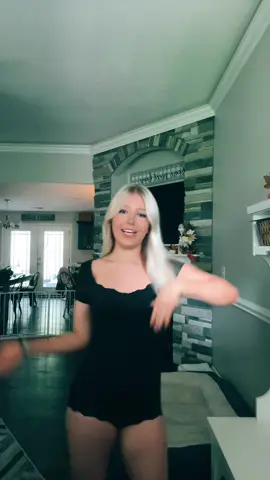 new dance 🥳#olebrandselect #fyp #abcxyz #trending #blonde #dance 