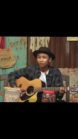 .          .                                       . #fajarsadboy #maingitar  #lagu #cicakcicakdidinding #balonkuadalima #pop  #kakproduction #channel  #youtube  #podcast #clippers #mlbb #rrq #skylar #pindah #onic  #lewatberanda #fyp 