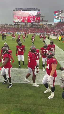 Front row views!##janthefan #footballfan #womeninsports #buccaneers @NFL @Tampa Bay Buccaneers 