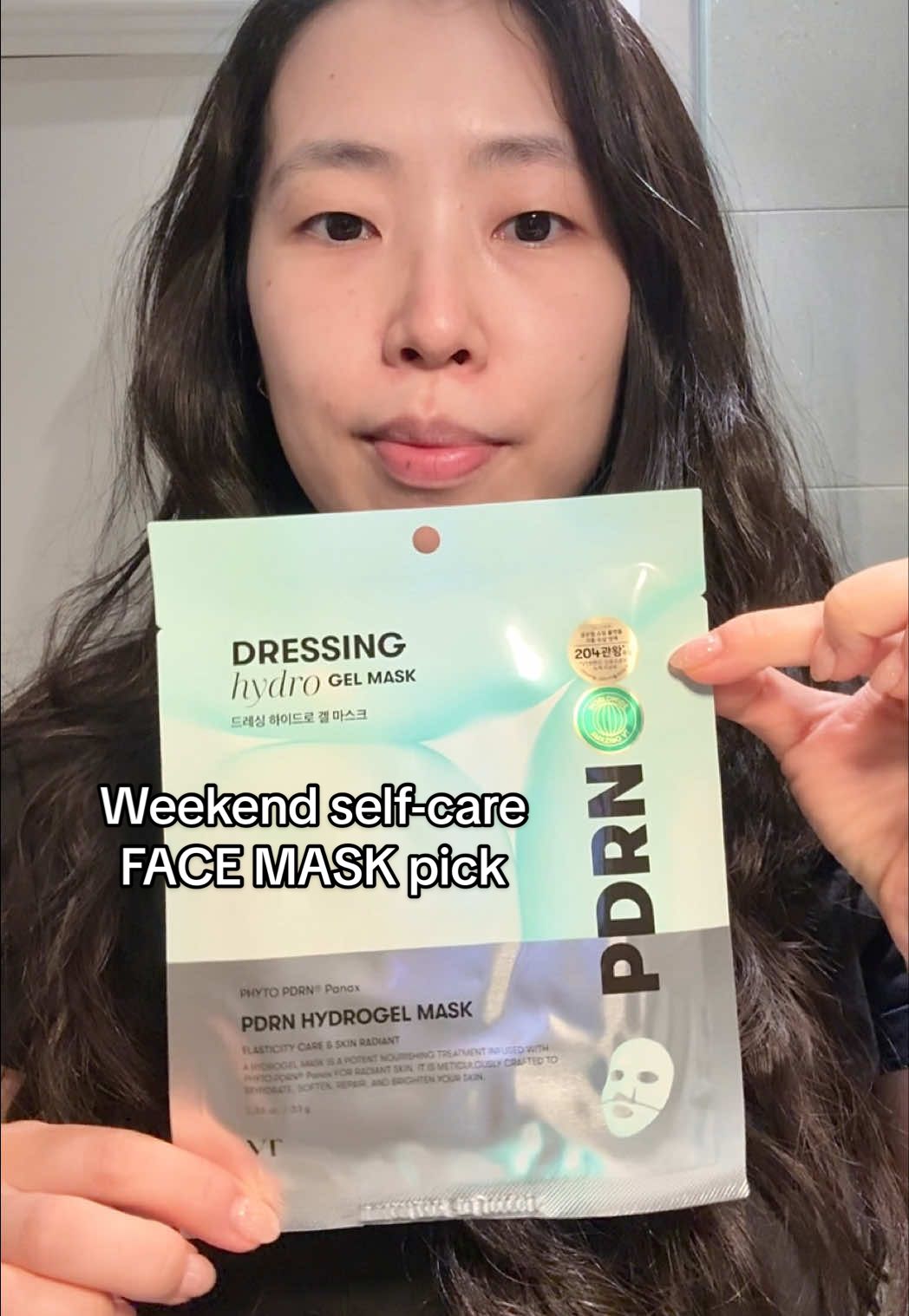 My weekend face mask pick👇: VT PDRN Hydrogel Face Mask. Love this for lifted, hydrated, glassy skin 💎💧 YesStyle rewards code for extra discount: ✨ GLOWMEUP3Q  @VT Cosmetics US @VTcosmetics_official  #vtcosmetics #facemask #gelmask #selfcareroutine #selfcareroutine #selfcareday #skincare #koreanskincare #kbeauty #kskincare #yesstyleinfluencers 