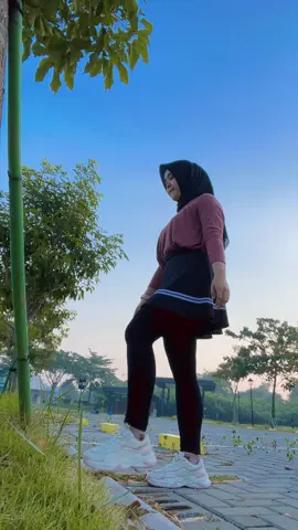 Karena fyp terus 🤭 #fyp #trendjogging #jogging #trandolahraga #viral #asmarajogingtrend #likeforyou 