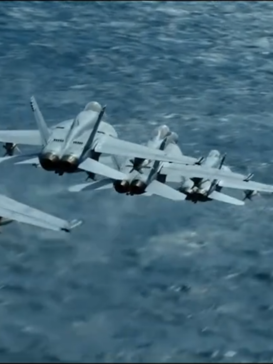 #topgun2  #topgunmaverickedit  #topgunmaverick2022  #tomcruise  #fyp  #fypシ゚  #Viral  #tendencia  #f22  #avion  #peliculas  #pelicula  #filmes  #tunderstruck #acdc  #art 