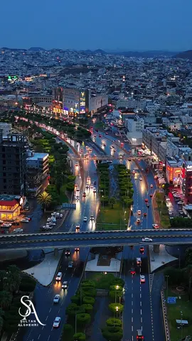 ياوحشة هالشوارع والدنيا مطر #الطائف #trend #explore #تصوير_جوي #ستي_هوب 