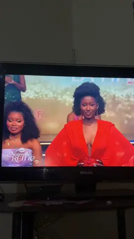 Félicitations mon professeur, je t’attends au Cameroun, tu es une lionne… félicitations aux autres filles, vous êtiez magnifiques … abonnez-vous, commentez et likez …@belma_nouvellereine ❤️🥰🥰🥰