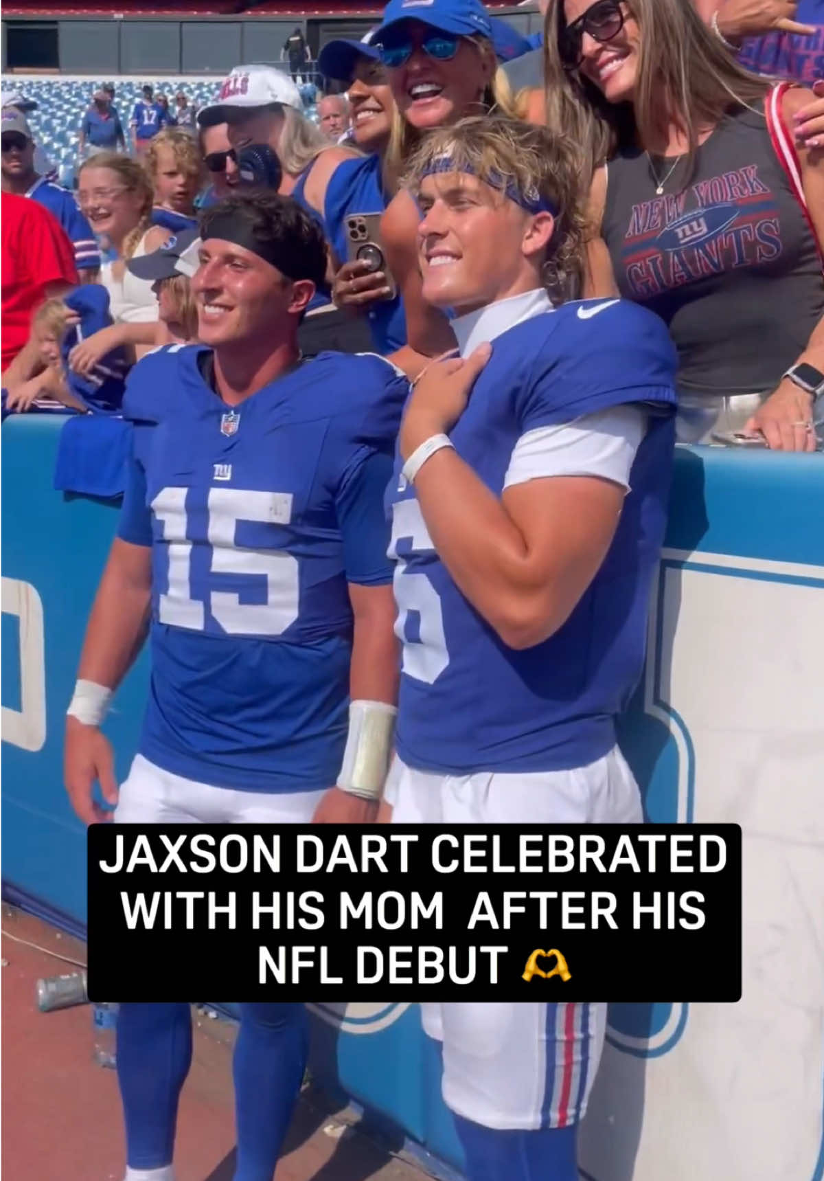What a moment for Jaxson Dart and his family 🙌 #fyp #explorepage #nfl #nfltiktok #nflfootball #football #footballtiktok #nygiants #jaxsondart  (via @jennacottrell)