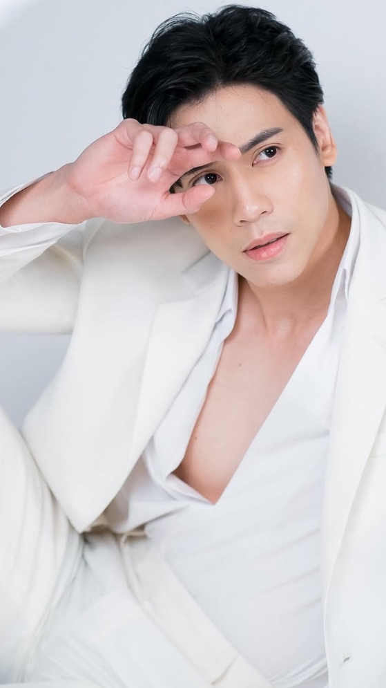 Man looks so beautiful in white 😭🤍🙏 #jesjpp #jespipat #เจษเจษฏ์พิพัฒ #วัคซีนของพี่เจษ #รักร้าย #ThaiActor #FYP #tiktokคนบันเทิง 