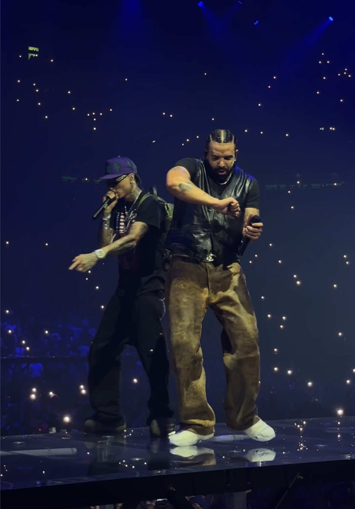 Pov you see Drake and Central Cee perform Which One together live 😮‍💨 #drake #centralcee #ovo #drakeconcert #manchester 