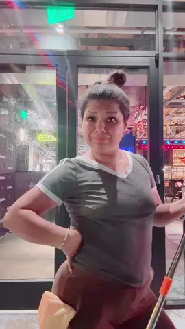Yo solo pedí un café 🤭🤭🤭 #latinos #momlife #vidaenusa #cafe #comedia #spicologo 