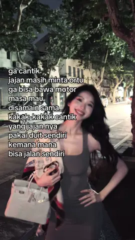 2007 gini masa disaingin sama kaka cantik yang usahanya udah dimana mana.. NGELIATNYA AJA UDAH MINDER😞😞😞😞