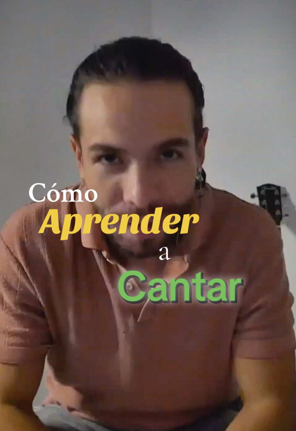 Cómo aprender a cantar | Principiante a Avanzado. En este video quise dar muchos tips y pasos de lo que sé para que ojalá mucha gente pueda animarse a seguir este camino tan bonito que es cantar. Para mí ha sido un camino difícil, tortuoso, estuve muchos años estancado y frustrado pensando que jamás iba a mejorar, pero entendí que siempre hay maneras de avanzar así que espero igual lo puedas hacer tú! Si quieres aprender lo básico o desarrollar tus técnicas como belting, voz mixta, raspados y distorsión en el canto, espero este video te ayude y si es así, no olvides guardar este video, compartir y seguirme! Abrazos 🫂  #fyp #canto #AprendeEnTikTok #tipsdecanto 