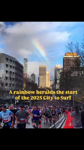 A rainbow heralds the start of the 55th annual City2Surf fun run. Approximately 90,000 people will take to the 14km fun run between the city and Bondi Beach. The City2Surf is the world’s largest fun run on Sunday #city2surf #city2surf2025 #sydney #ilovesydney #funrun #Running #jogging #rainbow #sydneyevents 