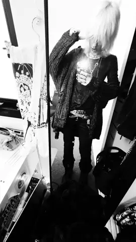 i'm sick! #fashion #silverhair #model #2000s #kmrii 