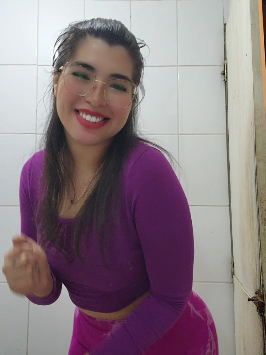 un borrador de una mañanita antes de ir a sufrir al Gym🐷🥹😅 esos colores no me vienen lo se jaj #tik_tok #viral #fyp #baile #gym #viraltiktok 
