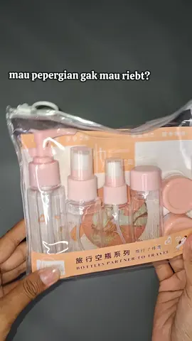 cocok bangett nichh buat yang mau pepergian tapi gk mau ribett #lewatberanda #masukberanda #delapandelapan #tanggalkembar #travelbag 