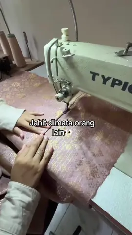 🤣🤣🤣💸💸 _________ 📌costum Made ( bisa costum online melayani wilayah manapun). • for more information 📞‪+62 878‑5918‑4243‬ (WhatsApp)   #penjahit #penjahitmuda #penjahitlampung #sewing #jahitituseru #sewingproject #sewingtiktok #penjahitonline 