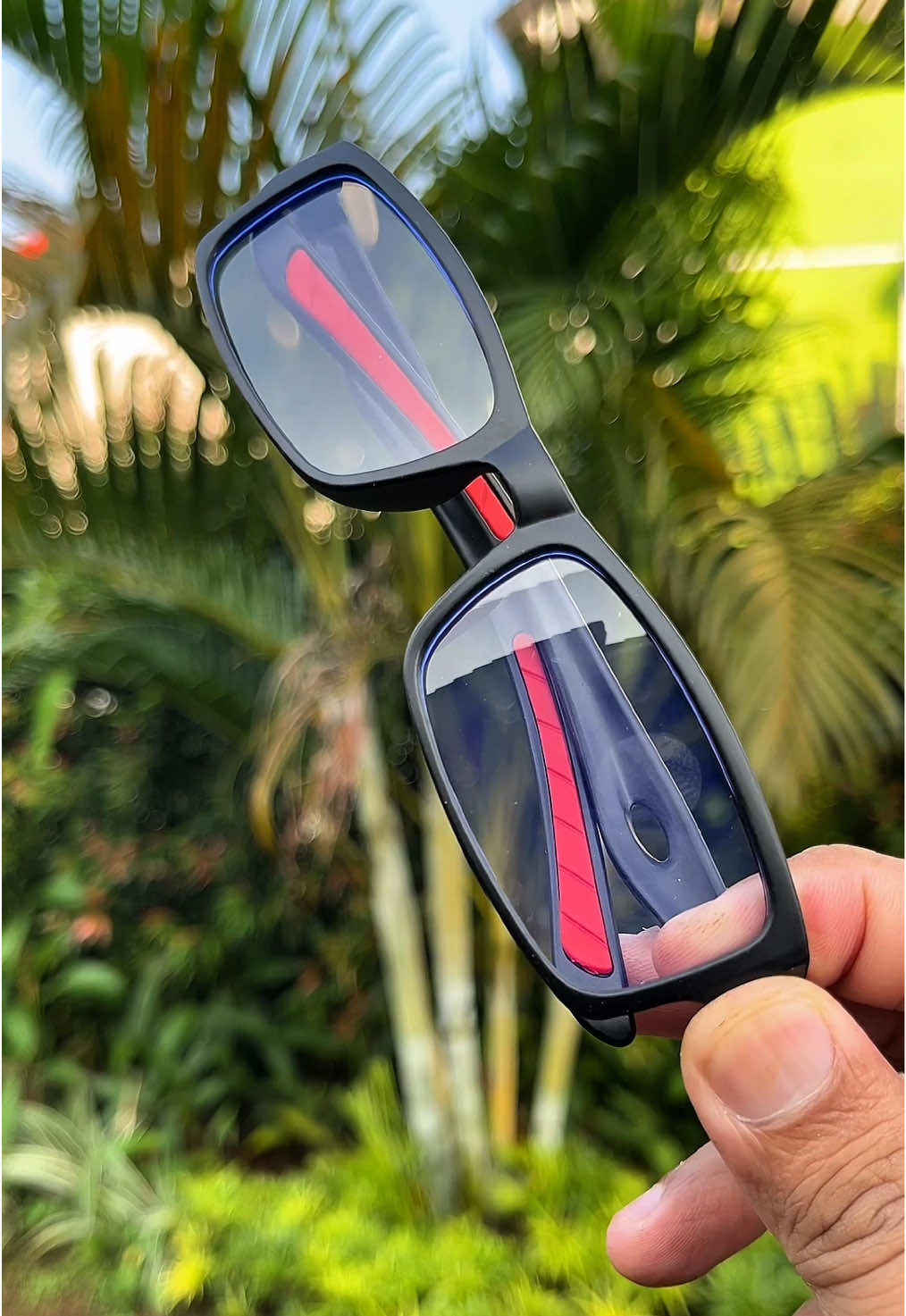 Kacamata Baca Plus #kacamatabacaplus #kacamatabacaantiradiasi #ndiceritain 