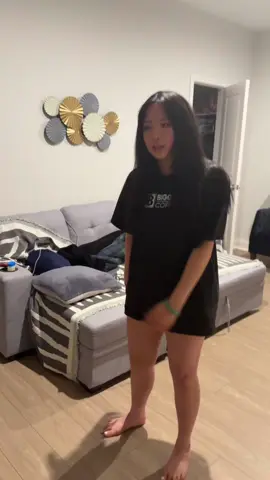 Dance credits: @woahvickyy 
