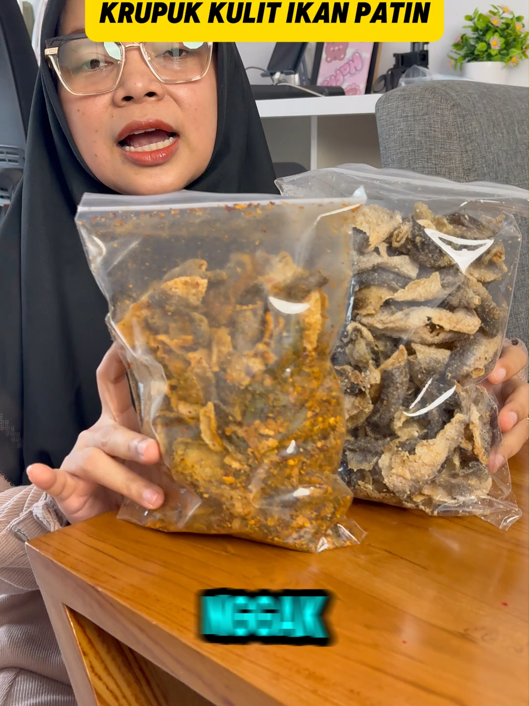 keripik ikan patin renyah enak gurih dan ga amis ada 2 rasa di keranjang #cuantanpabatas #wibgajian #keripik #keripikikanpatin #keripikulitikan #kripik #kripikkulitikan #kripikkulitikanpatin #cemilan #cemilangurih