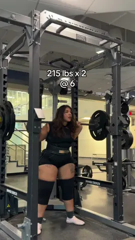 I be forgetting that TikTok exists  . . . #fypシ #gymgirl #gymshark #gymsharkwomen @Gymshark @Gymshark Women 