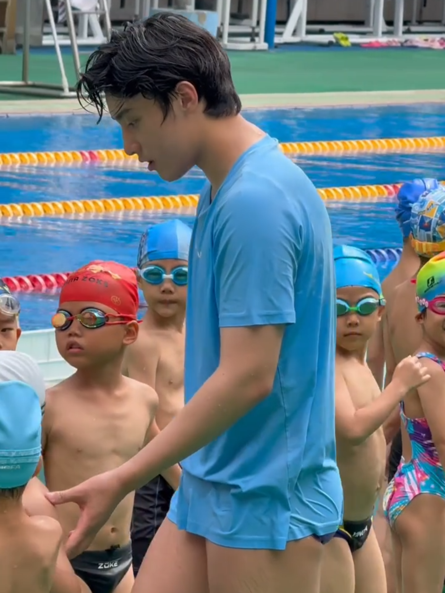 Nose bleed time again. Time to take out the hanky. Chen Lei (swimming pool guy) #陈磊 #陈经纶 #china #swimming #viral #fyp