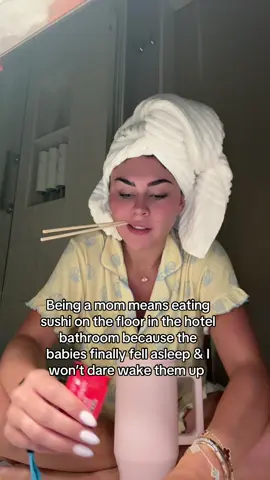 Bedtime at 7 means I’ll be eating dinner in the shower until further notice lol #juandchan 