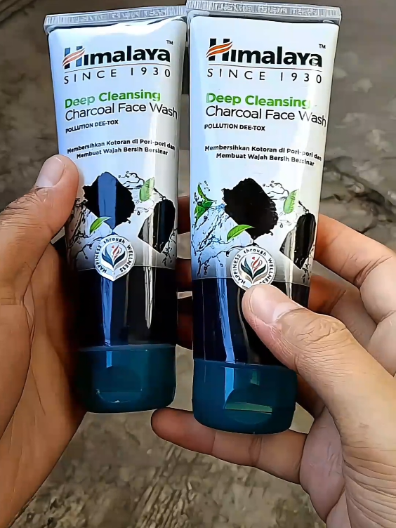 PAKET 2 Face Wash Himalaya Charcoal Isi 100ml #sabunmuka #facewash #pembersihmuka 