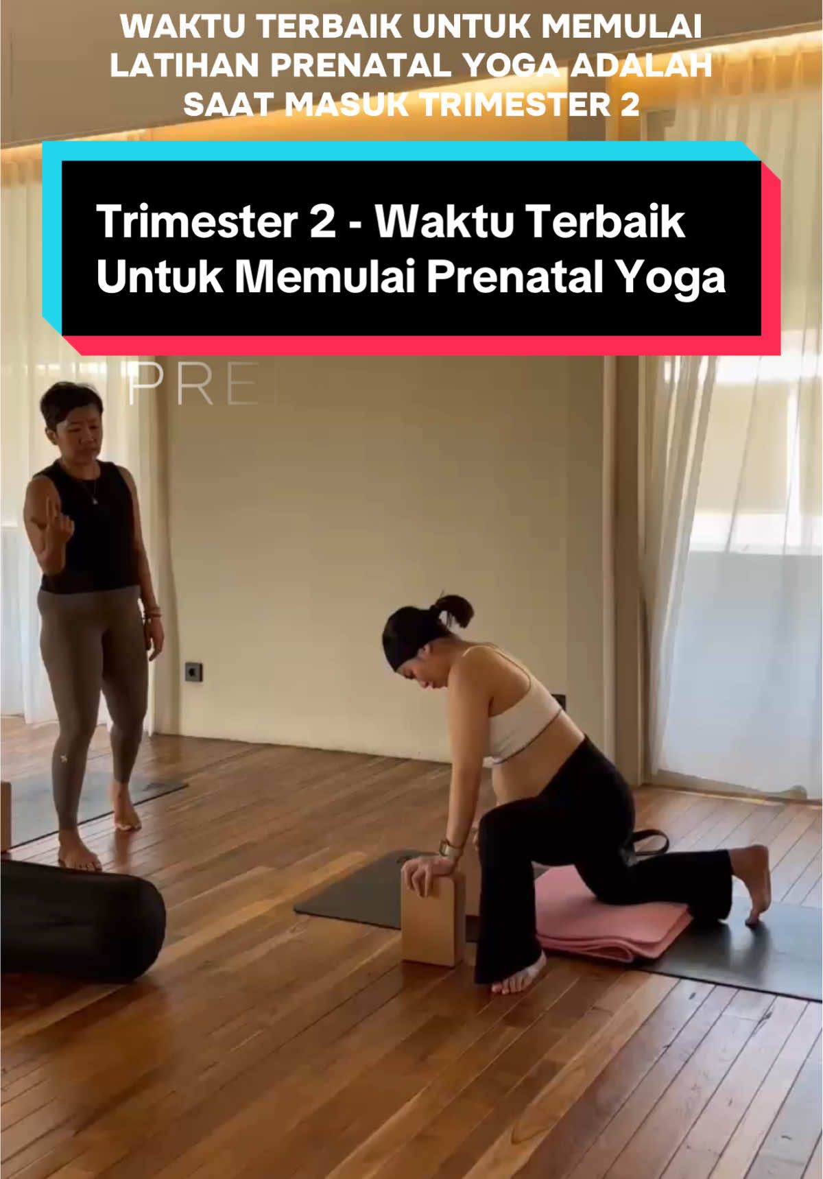 Trimester 2 adalah fase paling tepat untuk mulai latihan #PrenatalYoga Tonton VT ini sampai habis, kamu akan paham benefit yang didapat dari rutin latihan #YogaHamil 🤰🏻  📍Houm Yoga Jakarta | Gentle Prenatal Flow | Every Tuesday 10.30 