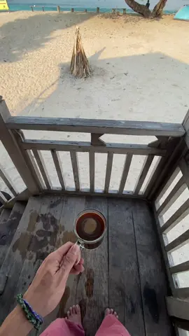 hari yang cerah 🌊🫧✨☀️#alaualaubeach #lampung #pantailampung #fyp #pesonaindonesia 