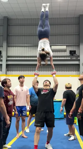 4月時還是做正回360 的版本  #cheer #cheerleading #運動女孩 @skill  #cheerathletics #cheerup #競技啦啦隊 #cheersport    