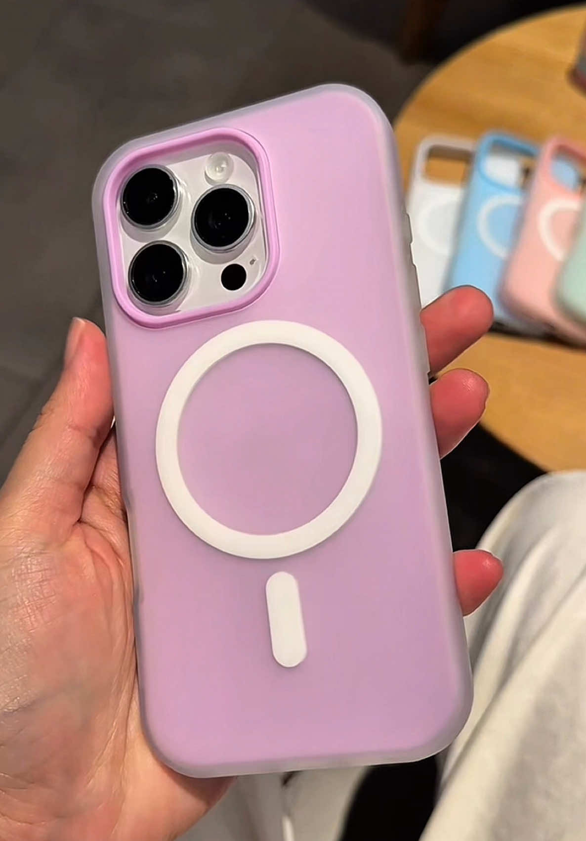 Ốp magsafe chống vân tay ạ #tonycase96 #oplungchongsoc #oplungiphone #oplungsilicon #oplungiphonexin #oplungmagsafe 