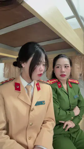 Dí tới cùng bé ơiii🤣🤣🤣