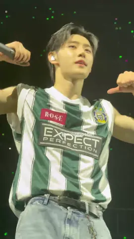 as a sunghoon bias, this made my night 🙂‍↔️  Chi-town goes stupid crazy for enhypen  #enhypen #enhypenchicago #enhypenwalktheline #enhypensunghoon #enhypenengene #enhypen_belift #enhypenfyp 