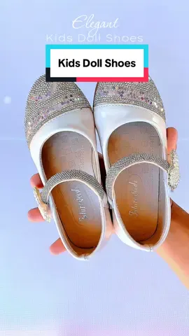 Grabe ang pretty nito mura ko lang nabili. Legit nga what you see is what you get #kidsdollshoes #shoesforkidsgirl #kidshoes 