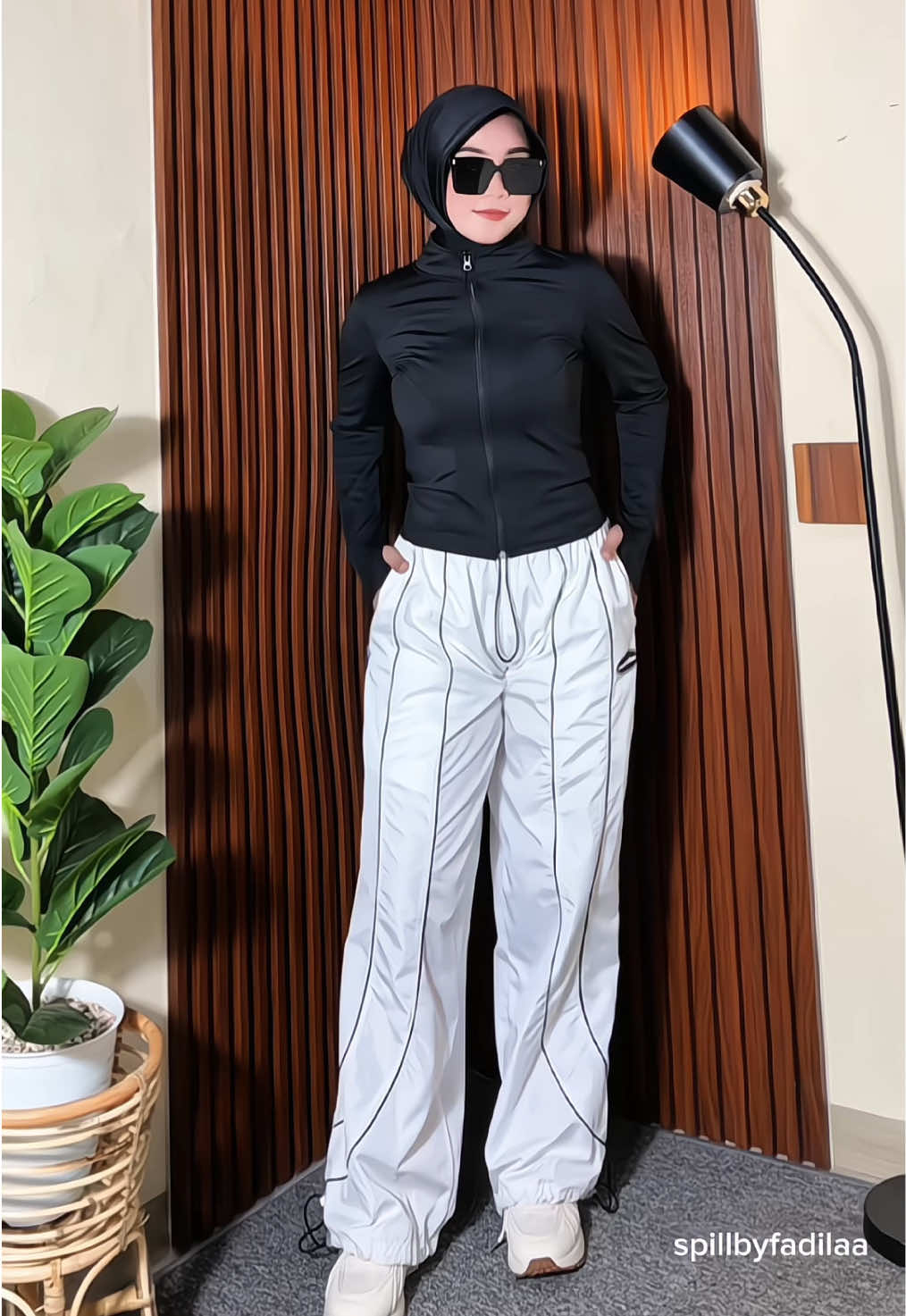 Suka sama outfit olahraga kali ini😍🫶🏻 #ootdolahraga #outfithiking #unbroken #celanahiking #baggypants 