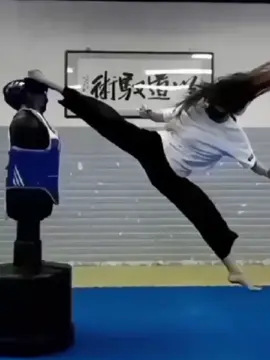 #heigh kick ☠️🔥#🔥🔫🔝 #taekwandofighter#taekwandogirl🥋❤️🥀✌️🇳🇵 