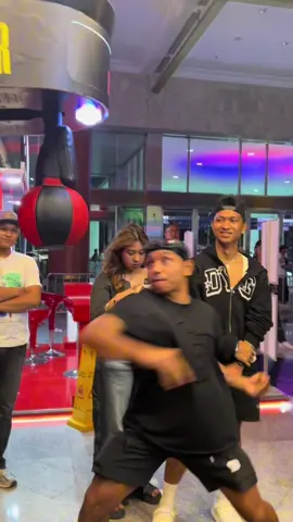 Ahhh loco ini dia lemah skali 😏 @Kkajhe ✪  