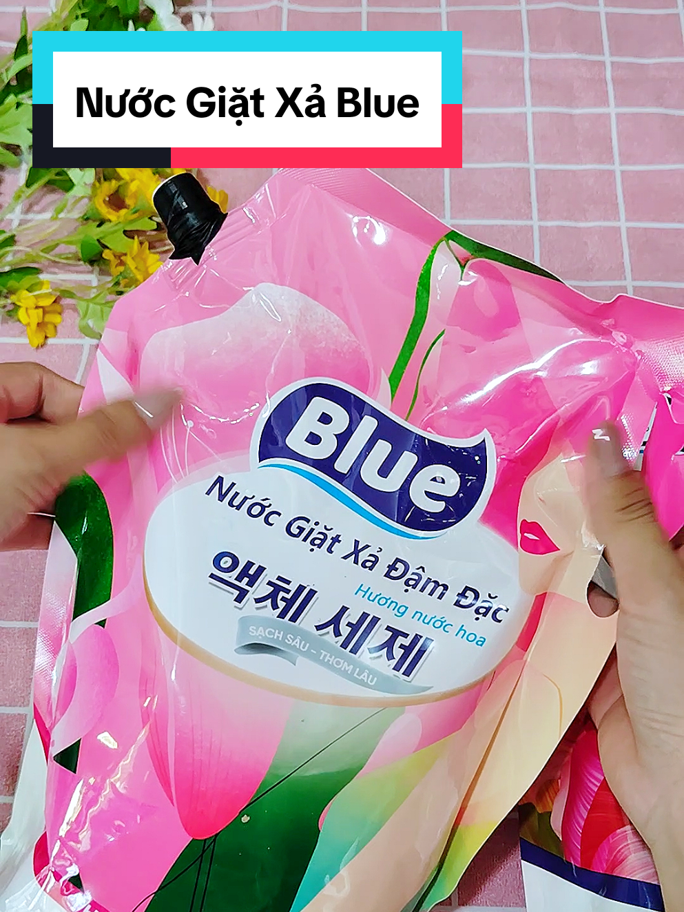 Nước giặt xả đậm đặc 2.1L hương nước hoa và thảo mộc , lưu hương lâu , an toàn cho da , mua 1 túi 2.1L được thêm 1 túi cùng size #nuocgiatxa #nuocgiatxablue #nuocgiat #nuocgiatcaocap #mebimreview 