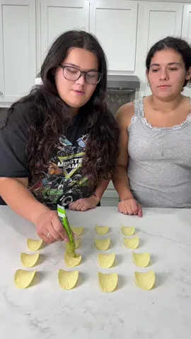 Wasabi roulette #wasabi #pringles #chips #izzyandmary #abcxyz #lifewithbrothers 