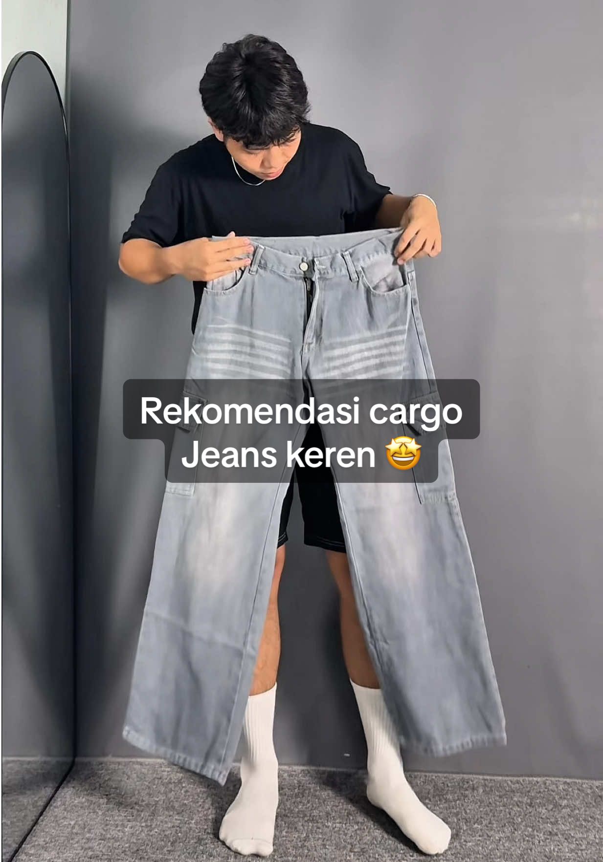 Keren Banget kargo jeansnya🔥🤙🏻 Dari @Sagara denim #cargojeans #baggyjeans #jeansoutfit #rekomendasioutfit #outfitideas 