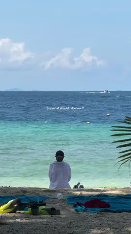 @SZA what should i do now ? im drowning in my own water #sza #alone #beach #szasnooze #beachvibes 