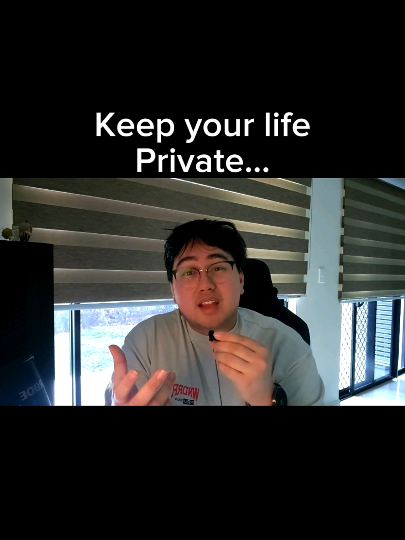 The more you share...👇🏽 The more that can go wrong. Stay private on the matters others really dont need to know about. You are the guardian of your own peace. Remember that. #motivation #real #mindset #private 